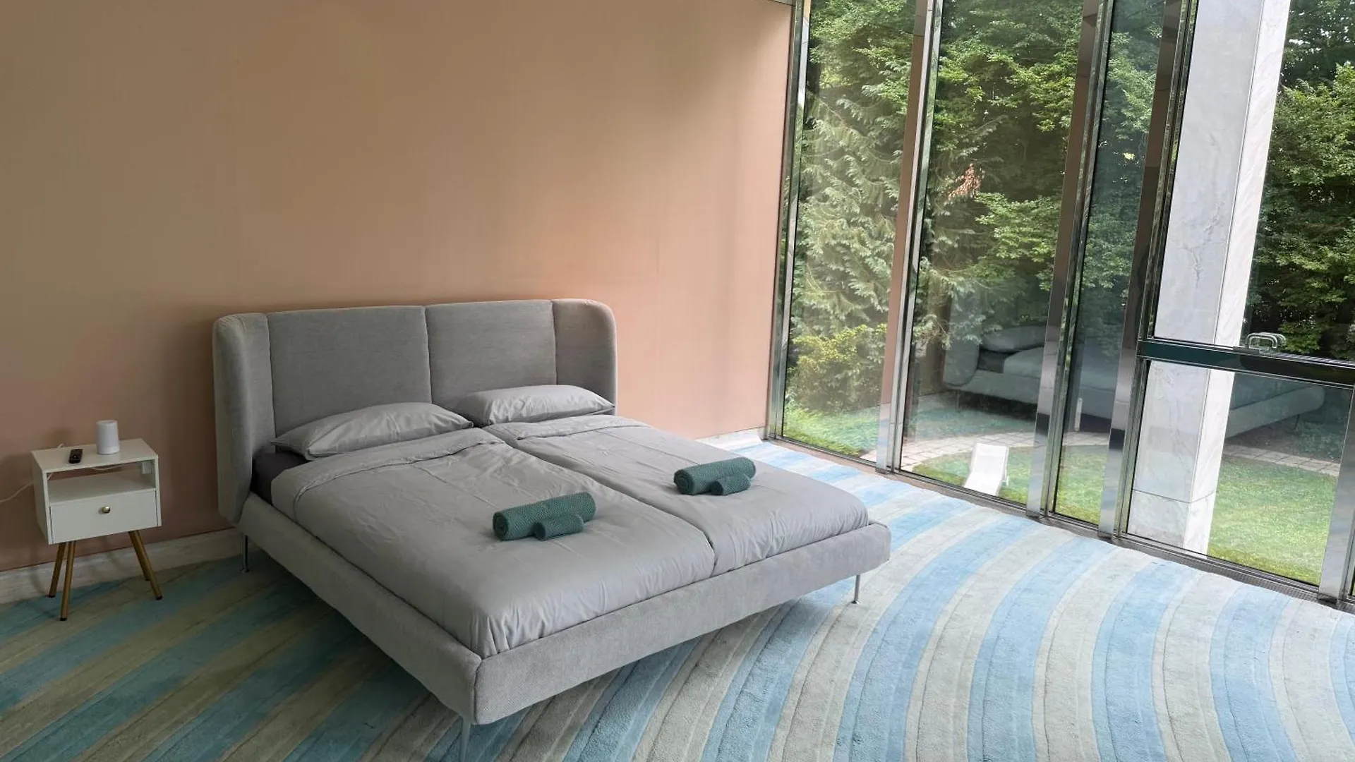 Unique Villa In A Dream Location Munich Apartment