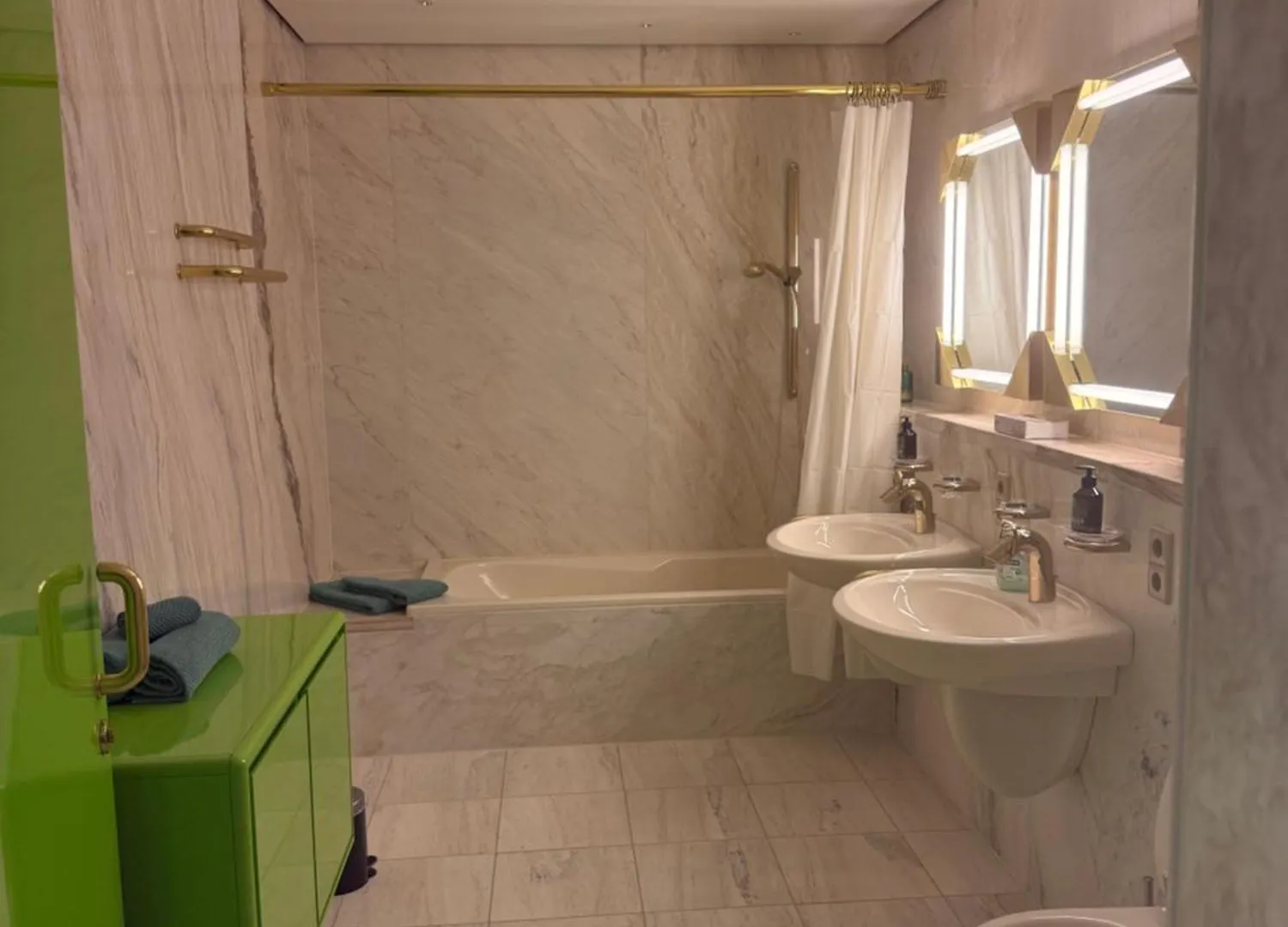 דירה מינכן Unique Villa In A Dream Location